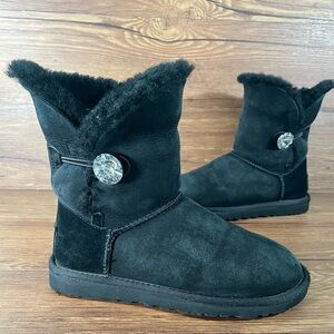 UGG BAILEY BUTTON BLING Black Suede Winter Boots Women’s Size 5 Shoes Jewel